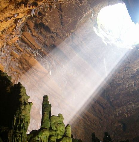 GROTTE DI CASTELLANA PRESENTA LA NUOVA IMMAGINE