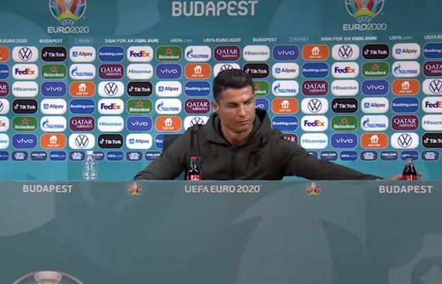 CASO RONALDO COCA-COLA: GLI ESPERTI LEGALI: “POTREBBE COSTARGLI CARO”....